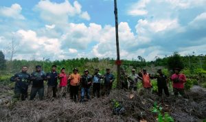 Menantang Hujan demi Paru-paru Dunia: Enam Hari Sunyi Tim Patroli Gunung Melintang